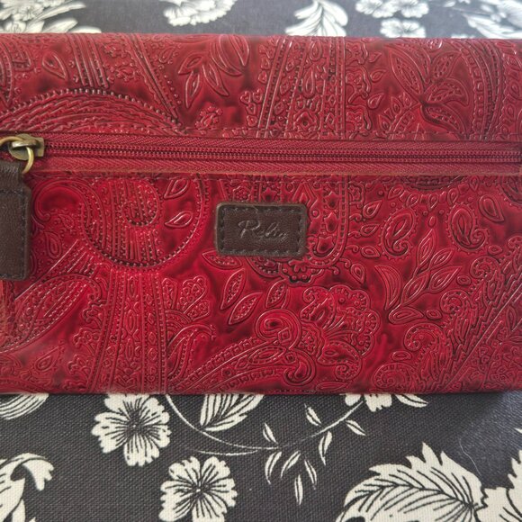 Relic Wallet - Deep Red Paisly Pattern - Picture 2 of 3